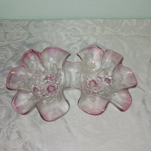 Fluted Double Bowl Serving Dish and Medium Fluted Serving Bowl - Picture 3 of 6